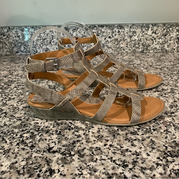 BOC Heidi Snakeskin Gladiator Sandals - Picture 8 of 9